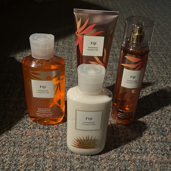 New Bath & Body Works Bundle - Picture 1 of 1